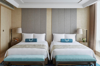 Raffles Twin Room NS, at Raffles Jakarta