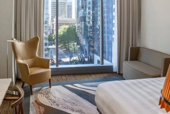 Superior King City View, at Lotte Hotel Seattle