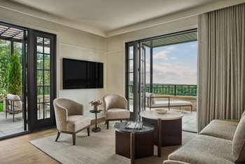 Raritan Suite, at Pendry Natirar