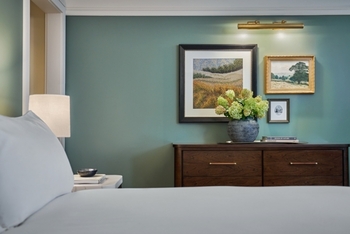 Mansion Suite, at Pendry Natirar