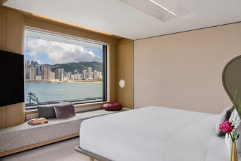 1 Bedroom Suite Sea View Regent Club Access, at Regent Hong Kong