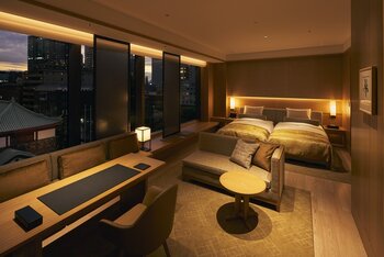 Heritage Twin Smoking Club Lounge Access/Junior Suite, at The Okura Tokyo