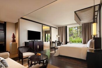 Grand Deluxe Lagoon Room King, at The Apurva Kempinski Bali
