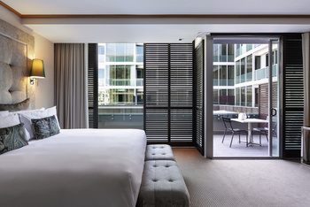 Luxury Room with Balcony, 1 King Bed, at Sofitel Auckland Viaduct Harbour