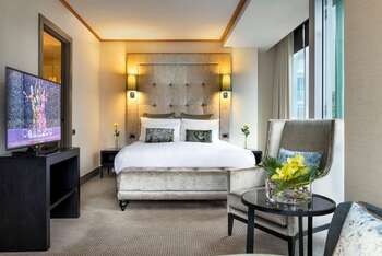 Junior Suite, Club Millesime Access, 1 King Bed, at Sofitel Auckland Viaduct Harbour