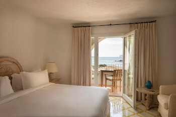 Deluxe Sea View Room, at Romazzino, A Belmond Hotel, Costa Smeralda