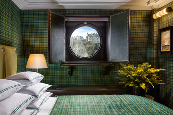 Executive Double Castle View, at 100 Princes Street