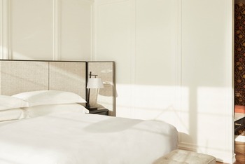 1 King Bed Deluxe, at Park Hyatt London River Thames