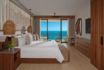 Preferred Club Junior Suite Ocean Front King, at Secrets Playa Blanca Costa Mujeres