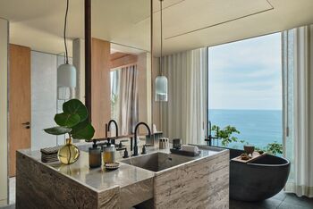 Ocean View Mountain Studio Suite, at Rosewood Mandarina
