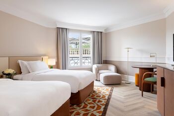 2 Double Premium, at InterContinental Chantilly Chateau Mont Royal