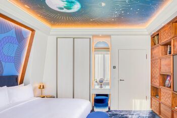 Observatory Suite, at Kimpton BEM Budapest