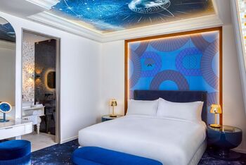 Cosmos Suite, at Kimpton BEM Budapest