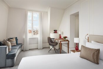 Junior Suite with Canal View, at Tivoli Doelen Amsterdam