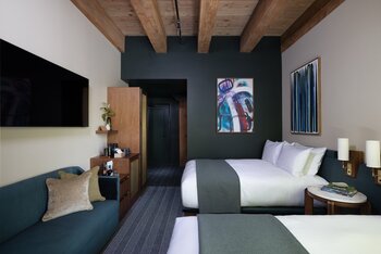 ADA Accessible Alder 2 Queen, at Populus Seattle