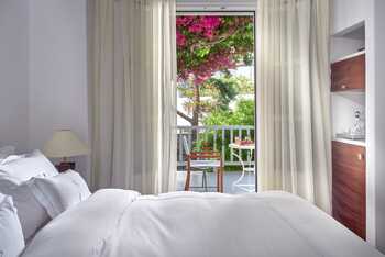 Standard Room Courtyard View, at Belvedere Hotel Mykonos