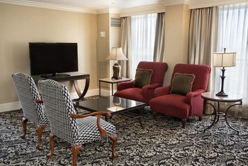 Governors King Suite - City View, at President Abraham Lincoln Springfield - a DoubleTree by Hilton Hotel
