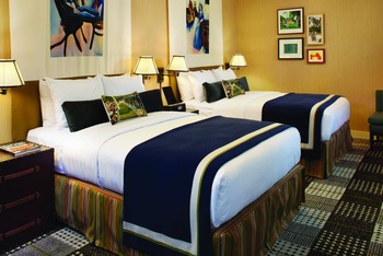 2 Double Beds with Park View, at Hotel Lincoln
