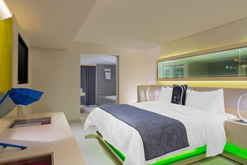 1 King Bed, Shower and Tub Combination, Fantastic Suite, at W Mexico City