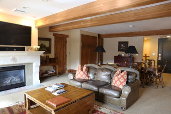 The Chateaux Studio with Murphy Bed - Deluxe Studio, at The Chateaux Deer Valley