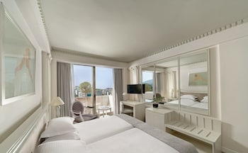 Deluxe Acropolis View Room, at NJV Athens Plaza
