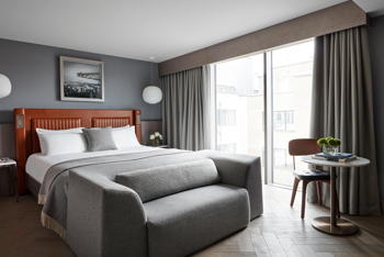 King Deluxe Room, at Kimpton Blythswood Square Hotel