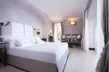 Master Deluxe Room, at Punta Tragara