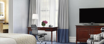 Signature Room 1 King Bed, at Fairmont Copley Plaza