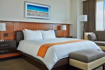 Deluxe Corner King Room, at Hotel Arista