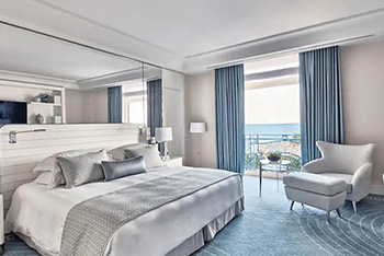 Premium Sea View Room King, at Hotel Martinez