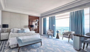 Prestige Suite Sea View King, at Hotel Martinez