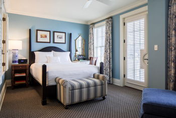 Standard Queen, at Ocean House