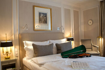 Superior Garden Double Room, at Hotel Muenchen Palace