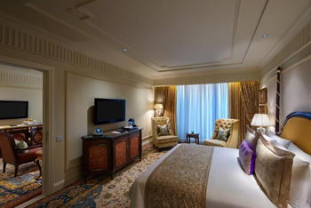 Luxury Suite, at The Leela Palace New Delhi