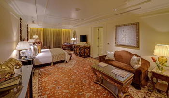 Royal Club Parlour, at The Leela Palace New Delhi