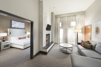 Gallery Suite, at The Heathman Hotel Kirkland