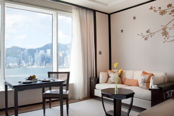 Grand Deluxe Harbour View Room, King, at The Peninsula Hong Kong