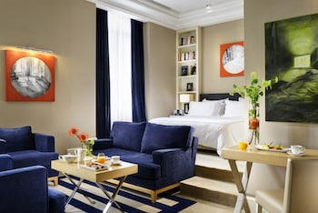 Junior Suite, at The First Roma Arte