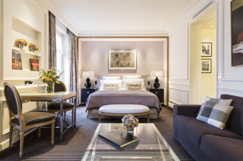 Junior Suite with Balcony, at Grand Hotel du Palais Royal