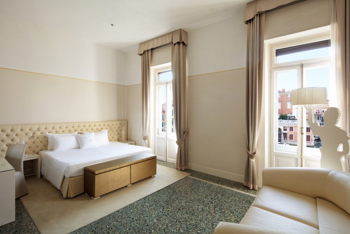 Junior Suite with View, at Palazzo Barocci