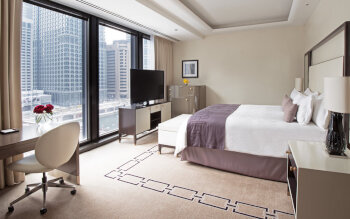 Deluxe Premier River View Room: Deluxe Premier River View King, at The Langham, Chicago
