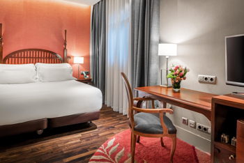 Superior Room, 1 Queen or 2 Twins, at NH Collection Madrid Paseo del Prado
