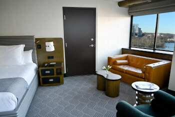 Premier River View King, at The Watergate Hotel