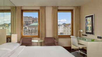 Castle View Deluxe Room, Guest room, 1 King, Edinburgh Castle view, at Sheraton Grand Hotel & Spa