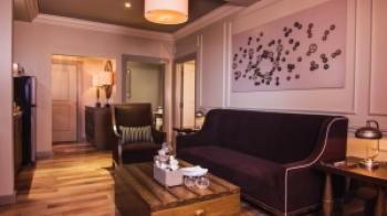 Parlor Suite, 1 King, at The Cromwell Las Vegas