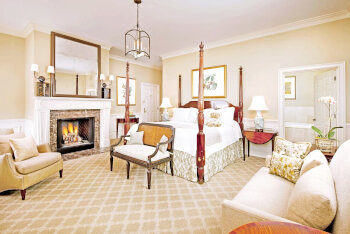 Penthouse King, at Planters Inn