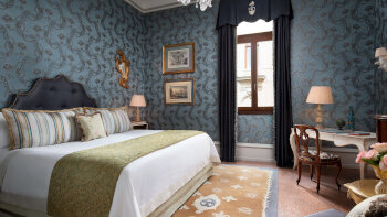 1 King Bed, Deluxe Guest Room, at The Gritti Palace