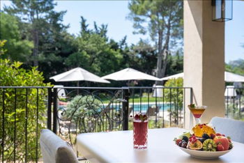 Suite - Deluxe with terrace, at Le Vallon de Valrugues & Spa