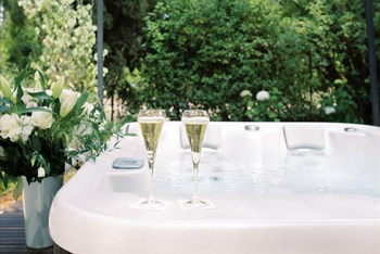 Suite - Romantic with jacuzzi, at Le Vallon de Valrugues & Spa