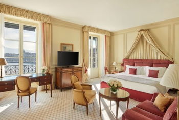 Junior Suites Lake View, at Beau Rivage Geneve
